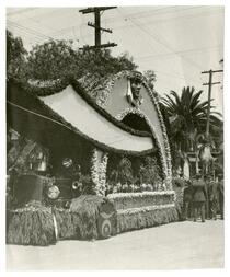 Float decorated with flowers, District 7, Los Angeles